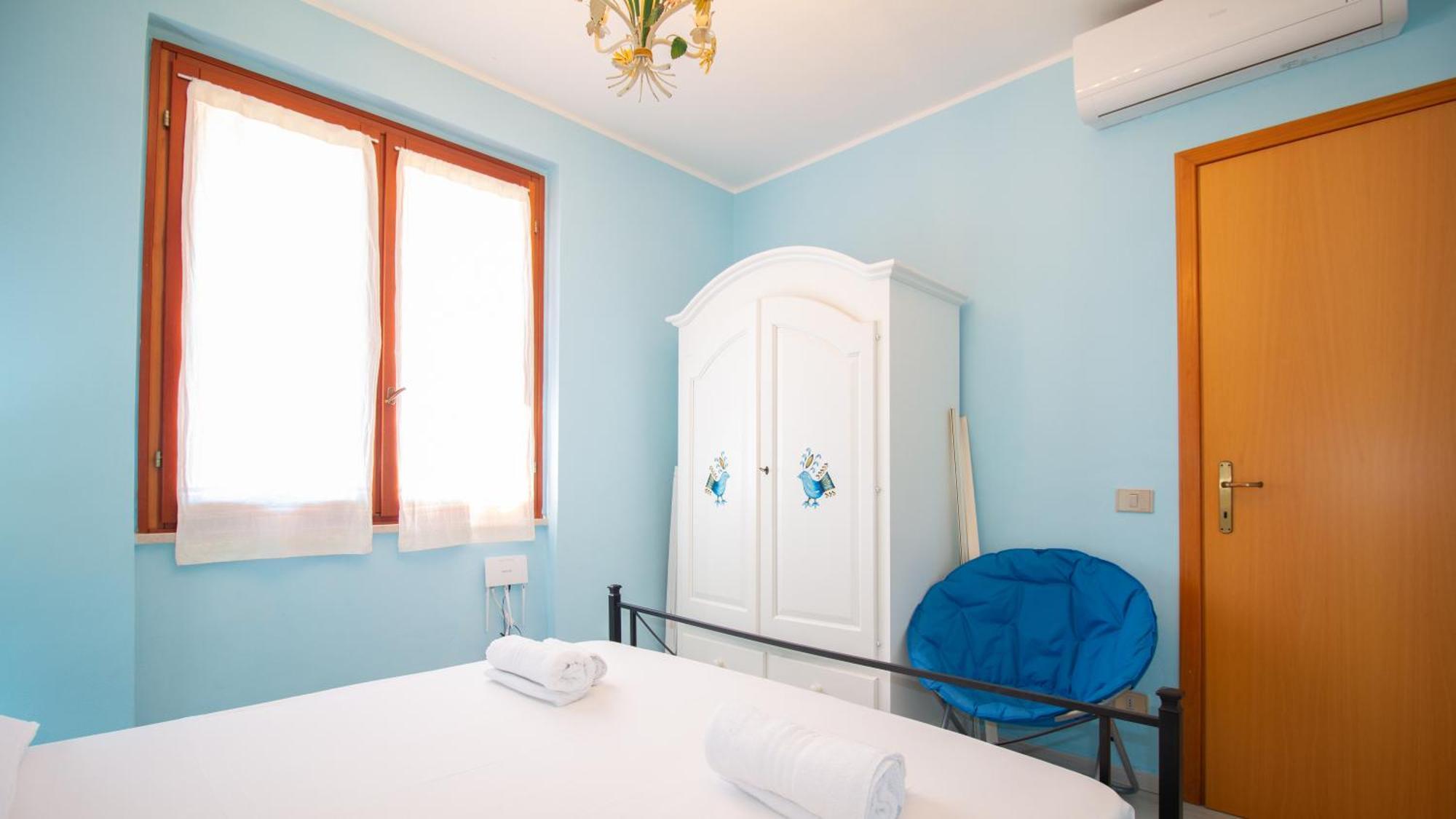 Sardinianworld-Appartamento Azzurro Torre Grande Luaran gambar